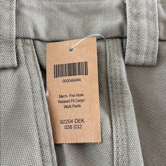 Duluth Trading Co Men's Khaki Cargo Pants - Picture 4 of 5